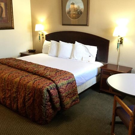 Rodeway Inn Hermiston - Umatilla ภายนอก รูปภาพ