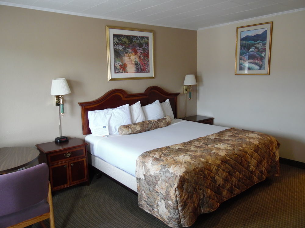 Rodeway Inn Hermiston - Umatilla ภายนอก รูปภาพ