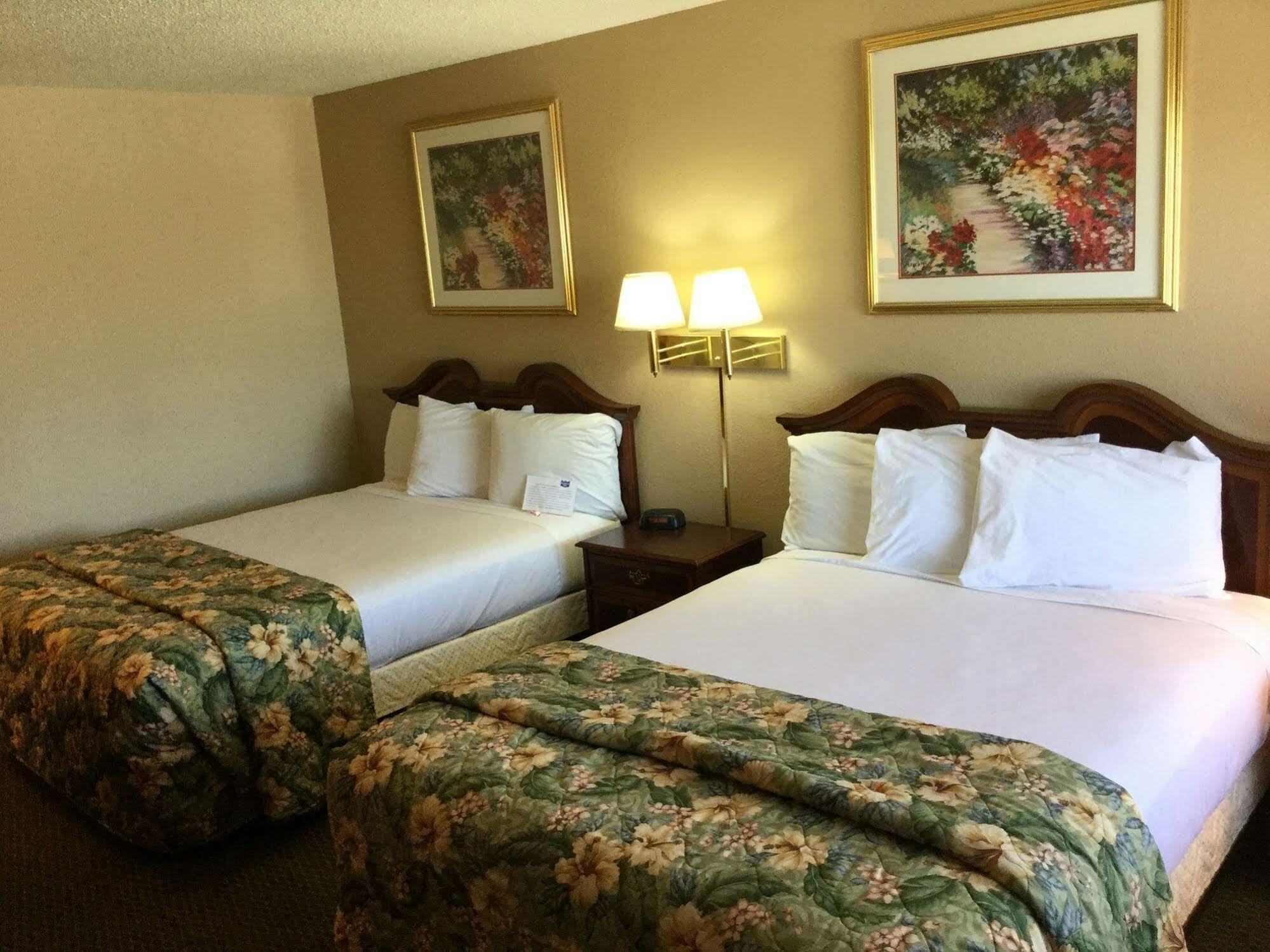 Rodeway Inn Hermiston - Umatilla ภายนอก รูปภาพ